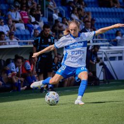 Un partido del Tenerife femenino en el Heliodoro (CD TENERIFE FEMENINO)