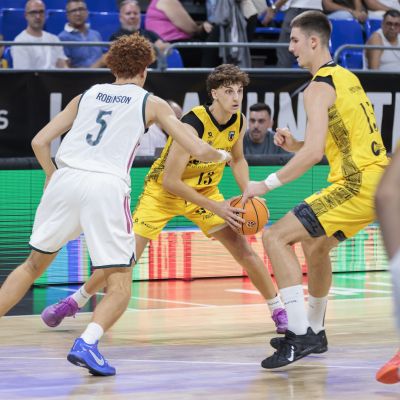Un partido del U22 del Canarias (CB CANARIAS)
